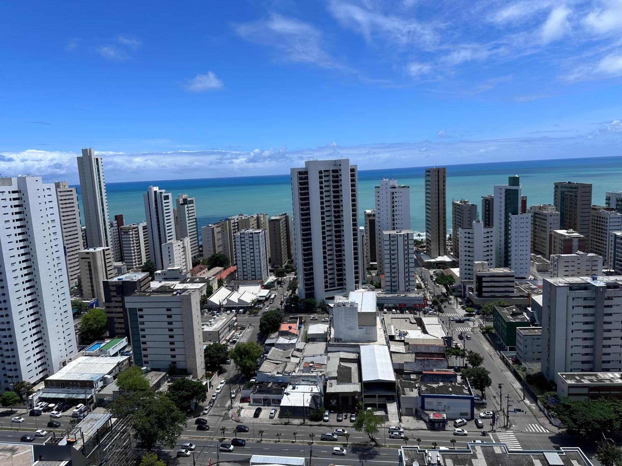 Flat 4 Pessoas Em Boa Viagem Com Piscina, Wifi 500mbps, Localizado A 350 Metros Da Apartamento