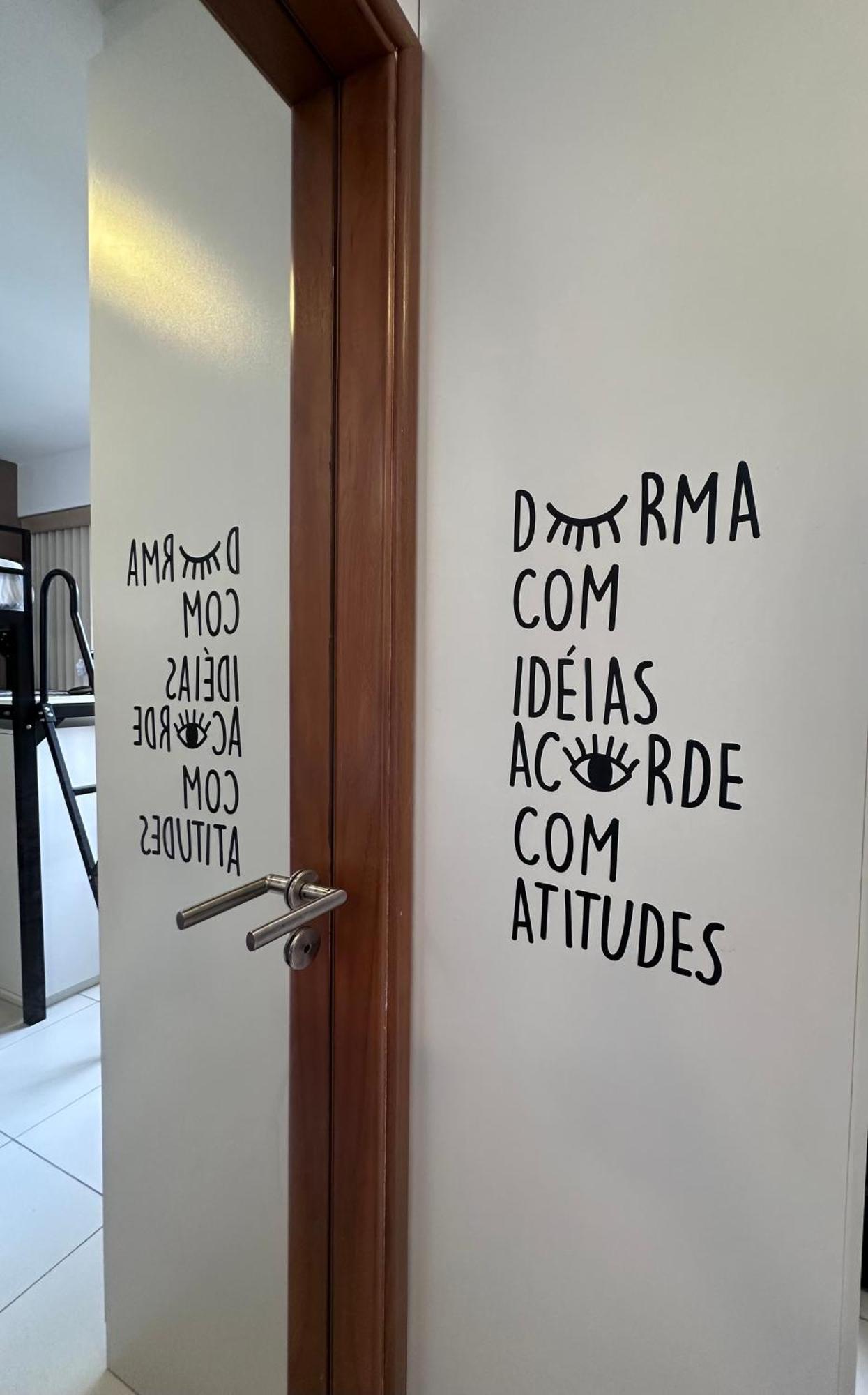 Flat 4 Pessoas Em Boa Viagem Com Piscina, Wifi 500mbps, Localizado A 350 Metros Da Apartamento