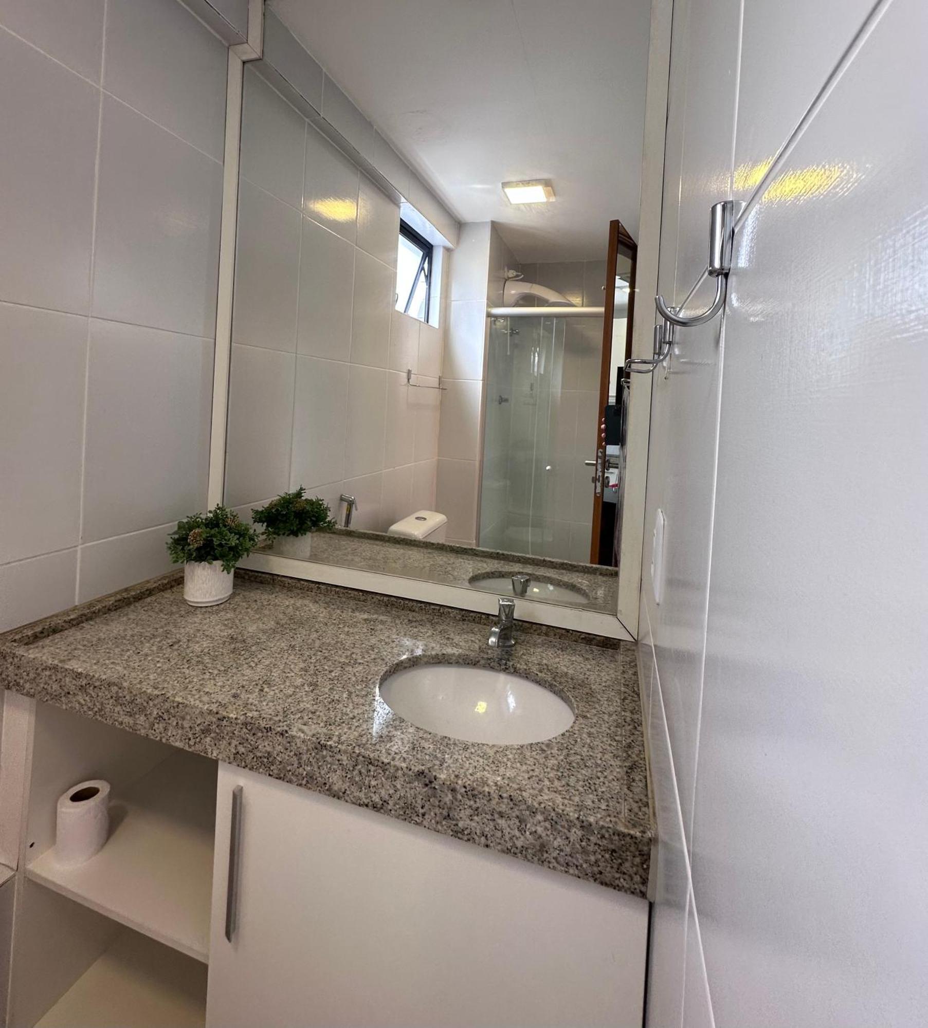 Flat 4 Pessoas Em Boa Viagem Com Piscina, Wifi 500mbps, Localizado A 350 Metros Da Apartamento Recife